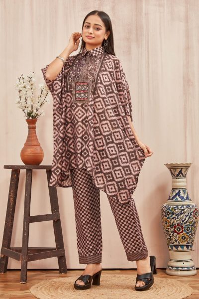 CHANDERI PRINTED KAFTANWITH FINE COTTON LINER PANT KAFTAN